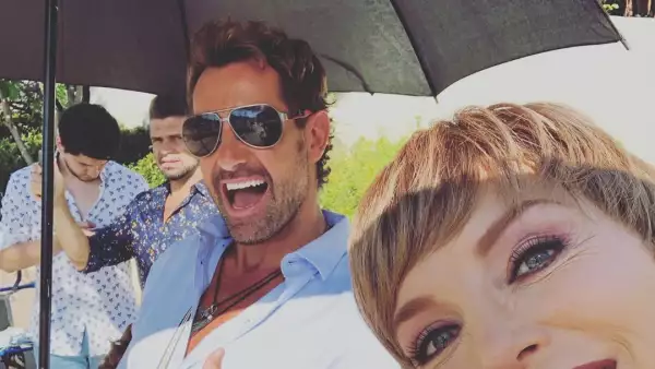 Gabriel Soto y Laura Flores