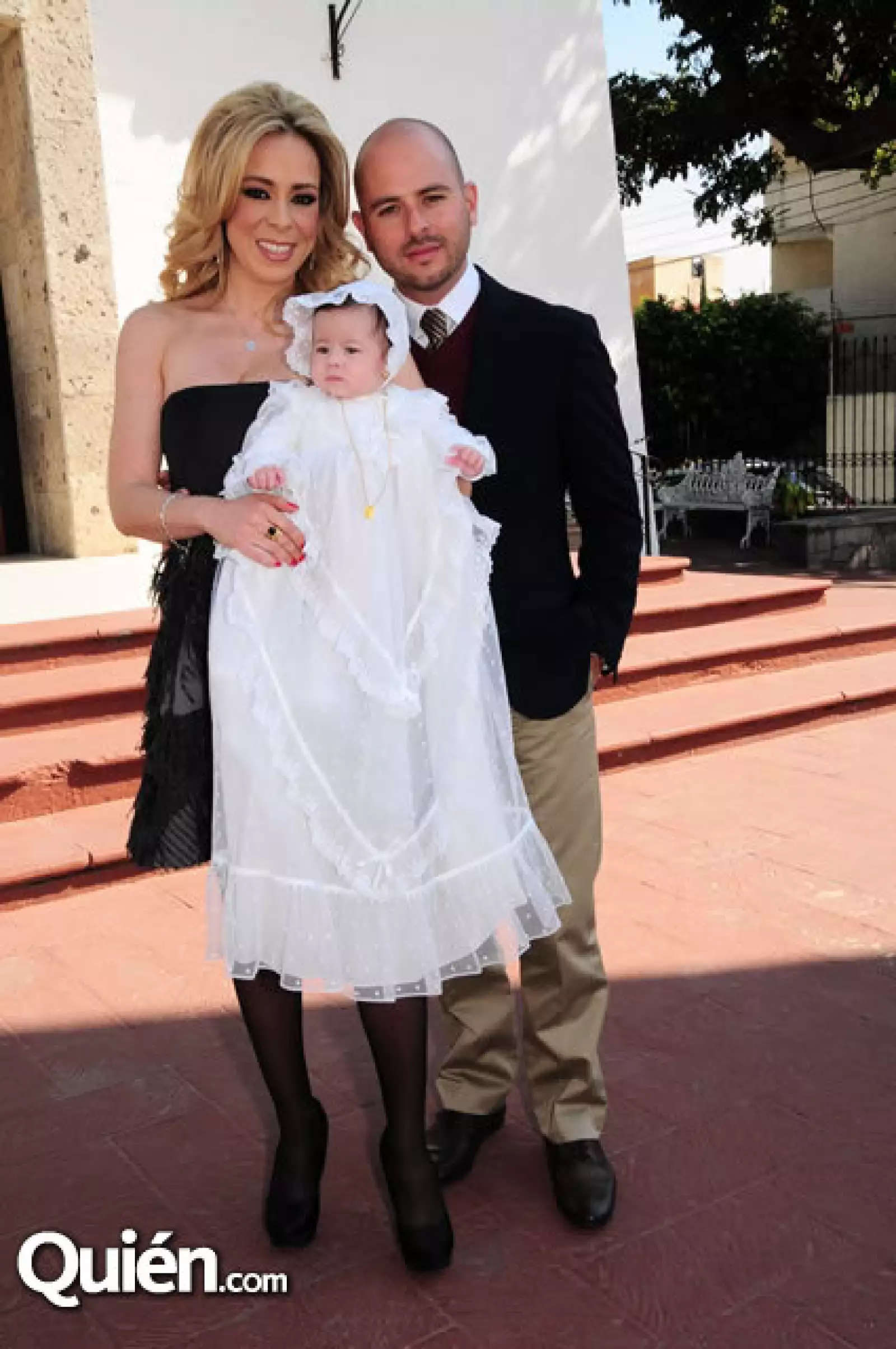 Sandy López, Julianna López y Juan Pablo Orendain