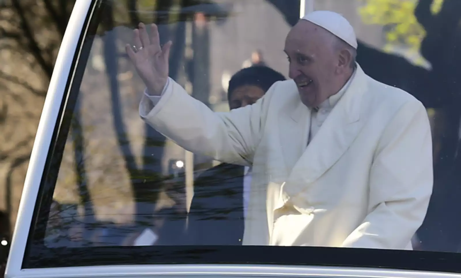 Francisco salió el sábado de la Nunciatura Apostólica para un día de reuniones y actividades.