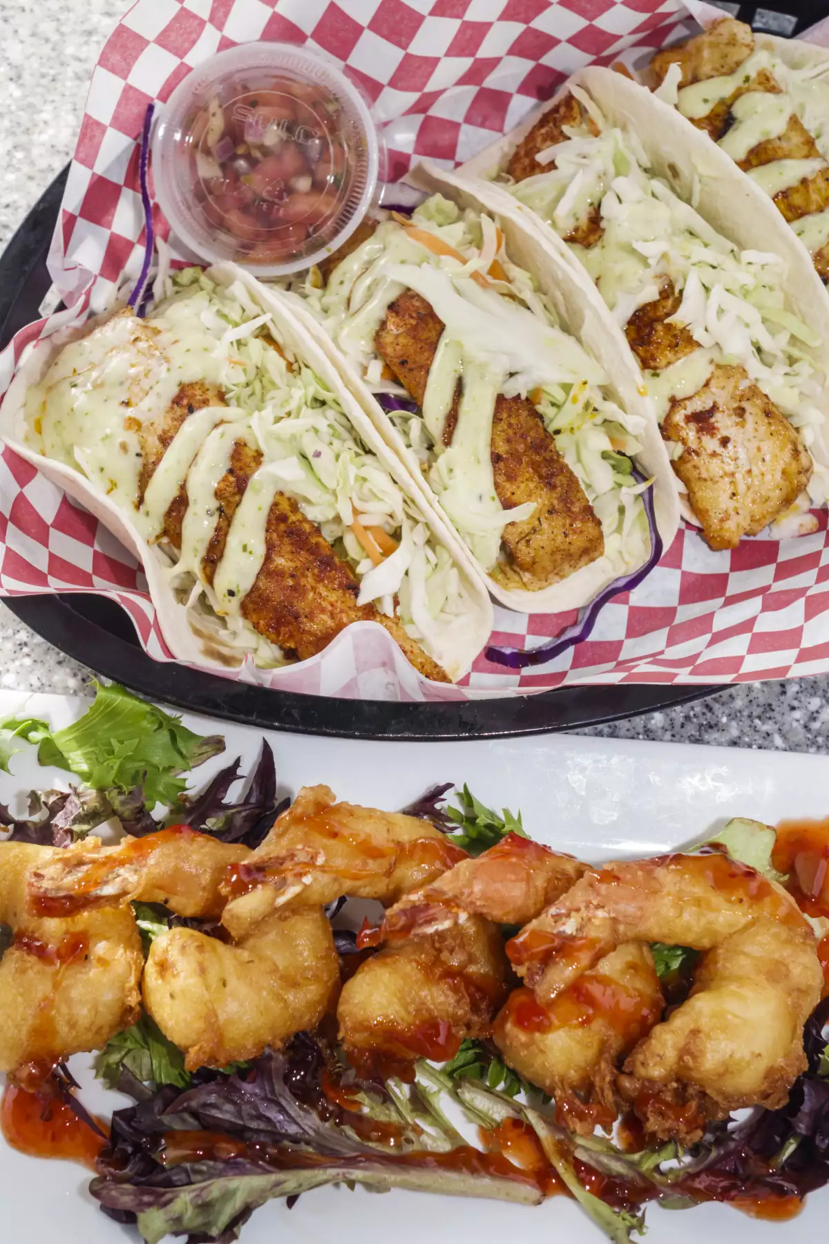 Los tacos de camarón en el menú de la Coronación