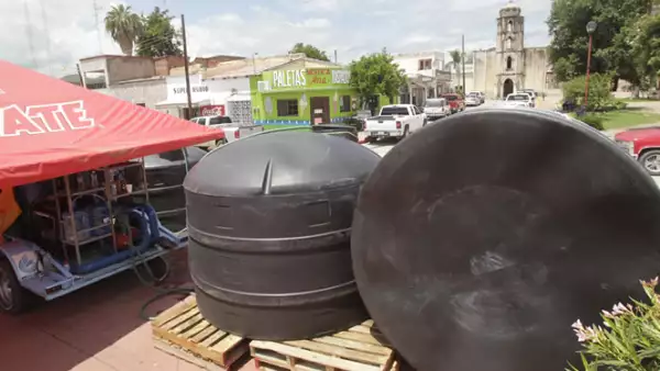 El derrame ocasionó el cierre de pozos y racionamiento de agua para miles de pobladores de la zona.