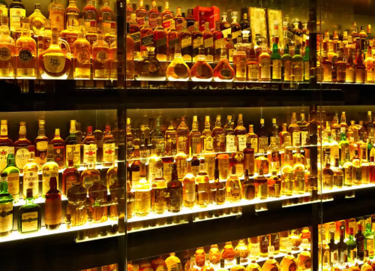 Diageo cantina botellas