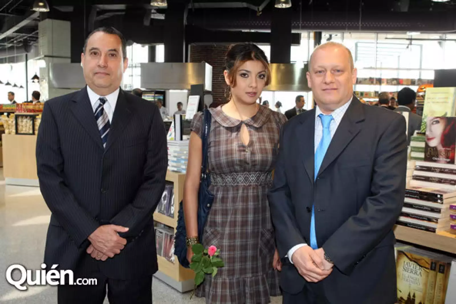 Guillermo Guzman,Jimena Olvera y Eduardo Sanchez.