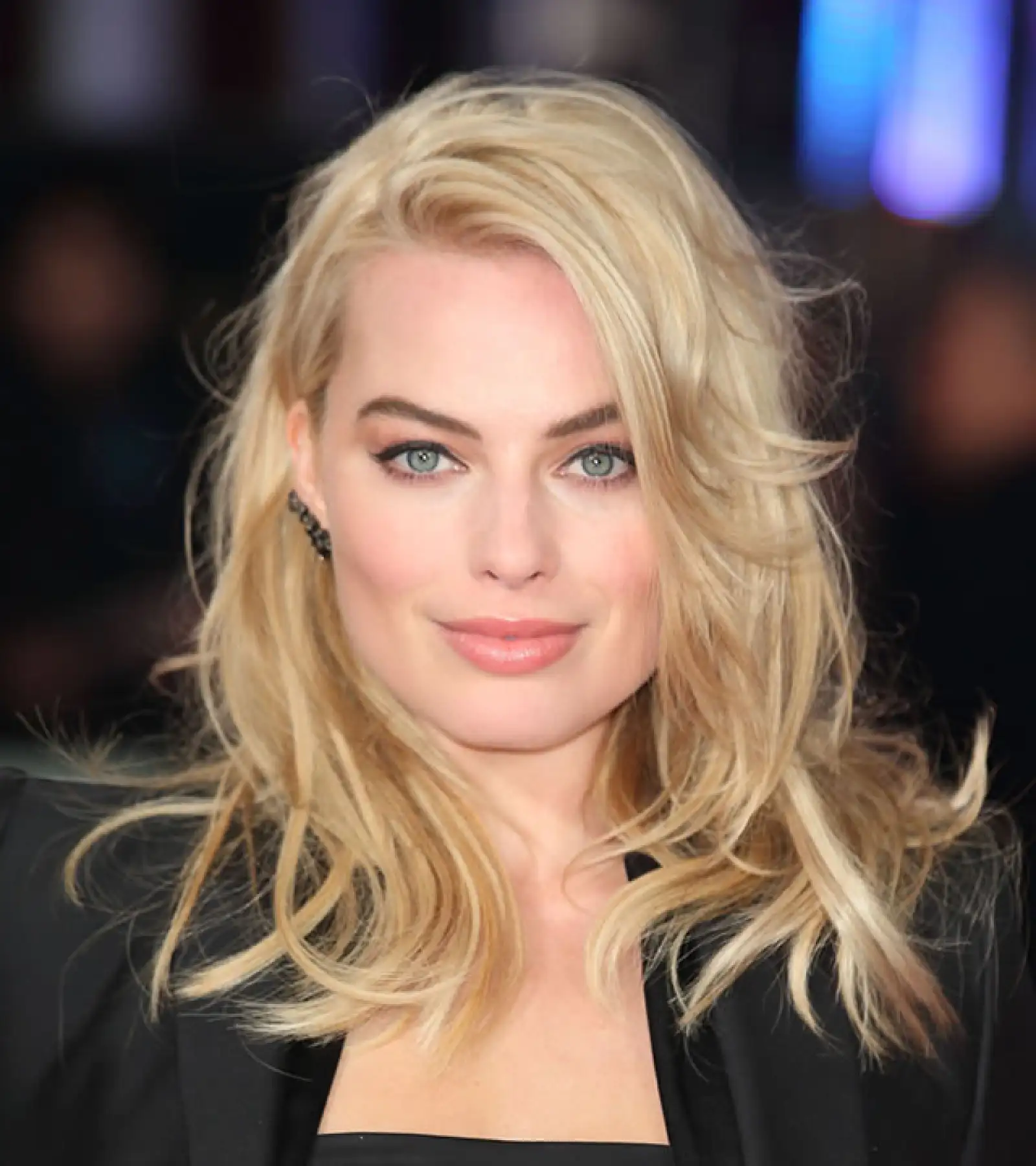 Margot Robbie sorprendió luciendo un espectacular short bob. Definitivamente le queda muy bien.