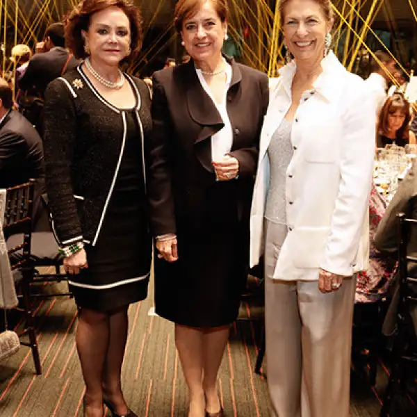 Adriana Salinas, Cecilia Occelli y Marie Thérèse Arango