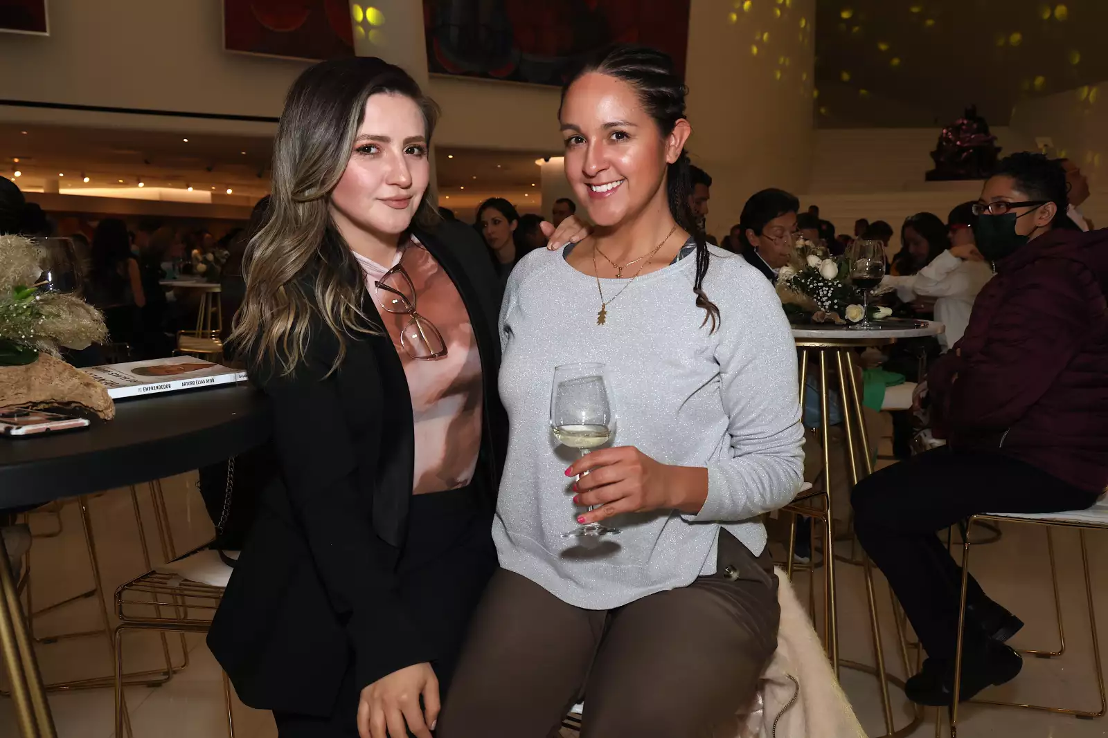 Lupita Andrade y Alejandra Lavin 