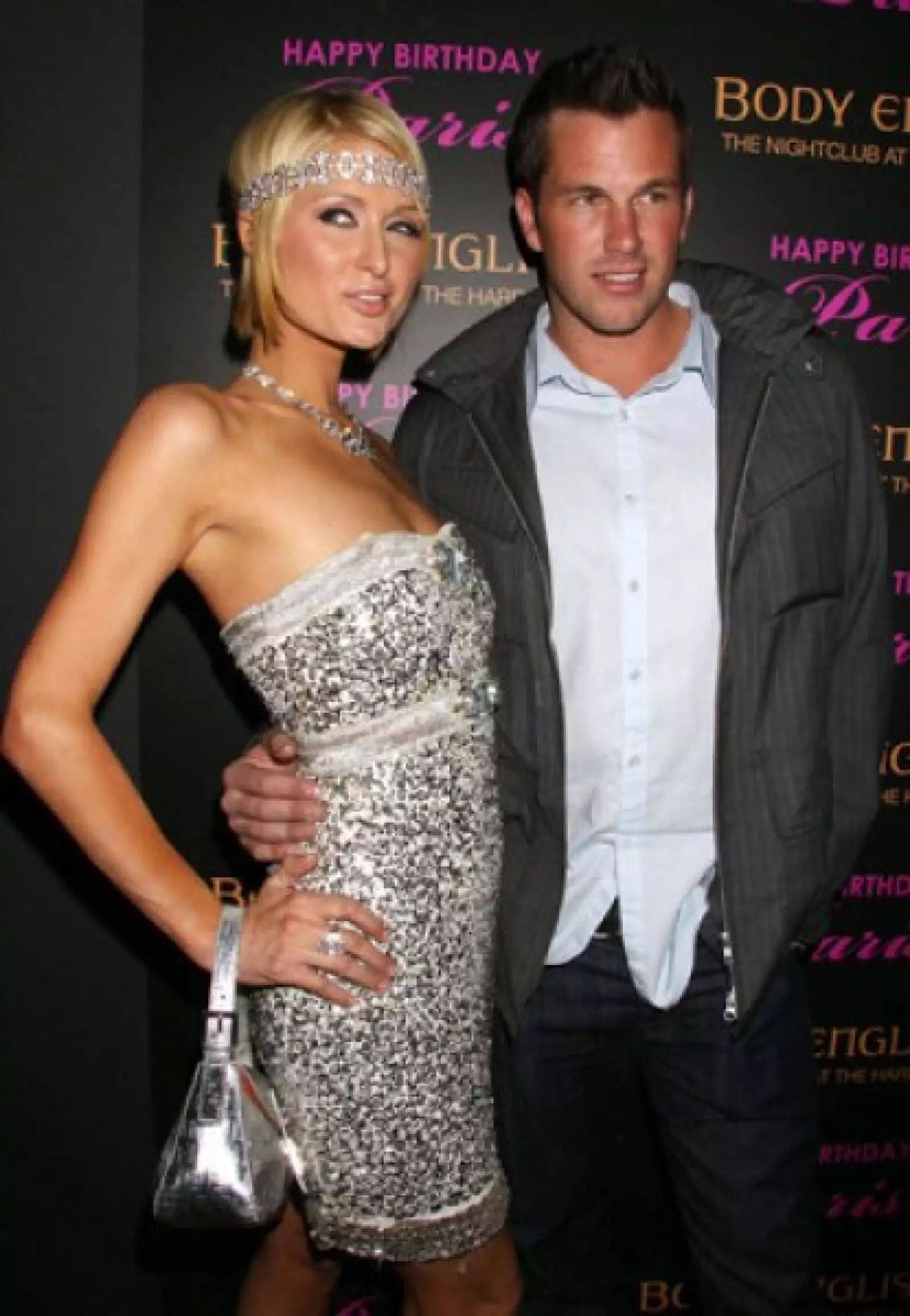 Paris Milton celebró su cumpleaños con su nuevo novio, Doug Reinhardt, en el club nocturno Body English del Hotel y Casino Hard Rock, en Las Vegas, Nevada.