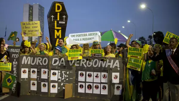 La mandataria brasileña Dilma Rousseff ha sido acusada de un caso de corrupción que habría ocurrido cuando dirigía a la empresa Petrobras.