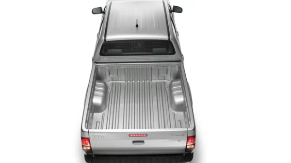 Hilux (Toyota). Se arma en Tailandia; est� disponible en 135 mercados y se han vendido 13 millones de unidades.
