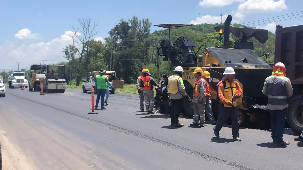 Dow Plastic Roads 5.jpg