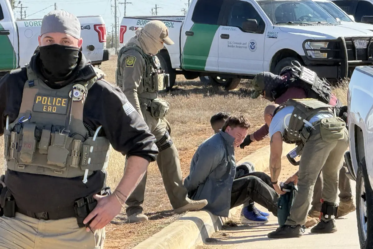 trump-suspende-a-agentes-ice