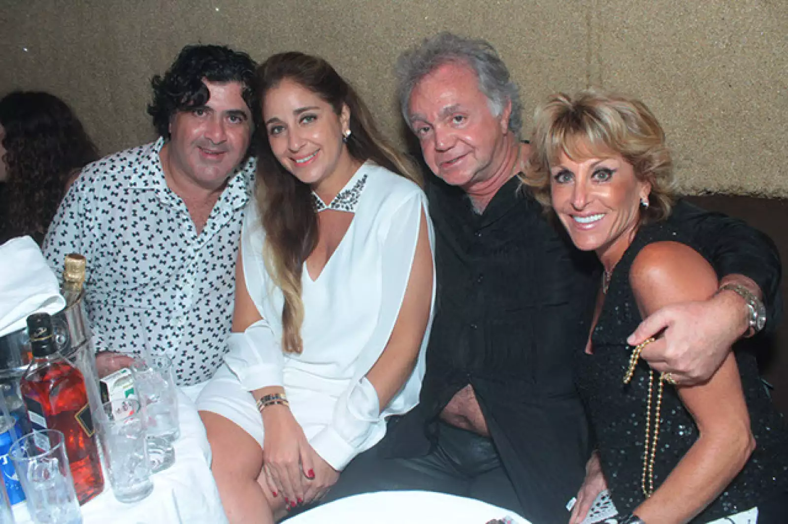 León y Jessica Levy con Miguel y Raquel Sacal