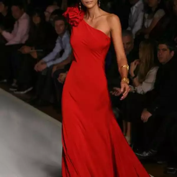 IDM desfile Lola de Alejandro