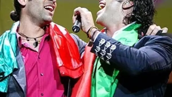 El futbolista y el cantante desean llevar a los Zorros al lugar que se merece para que sus seguidores tengan un equipo a su altura.