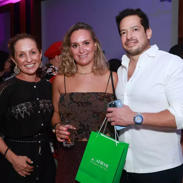 Gaby Sayago, Tere y Francisco Ávila