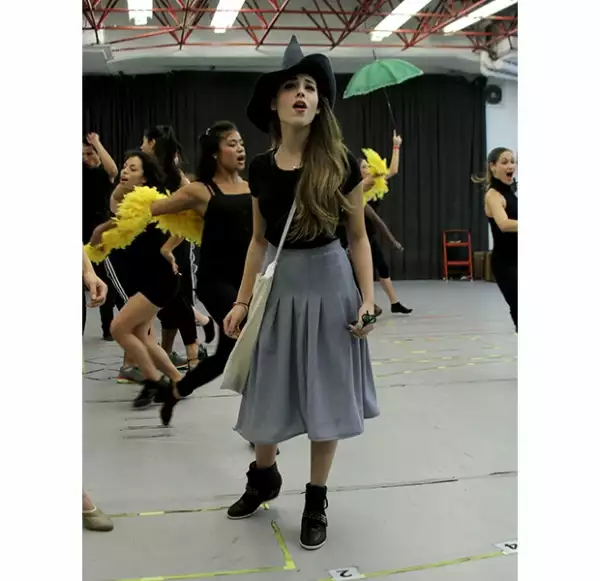 Describieron como `impresionante´ la actuación de Danna en `Wicked´.