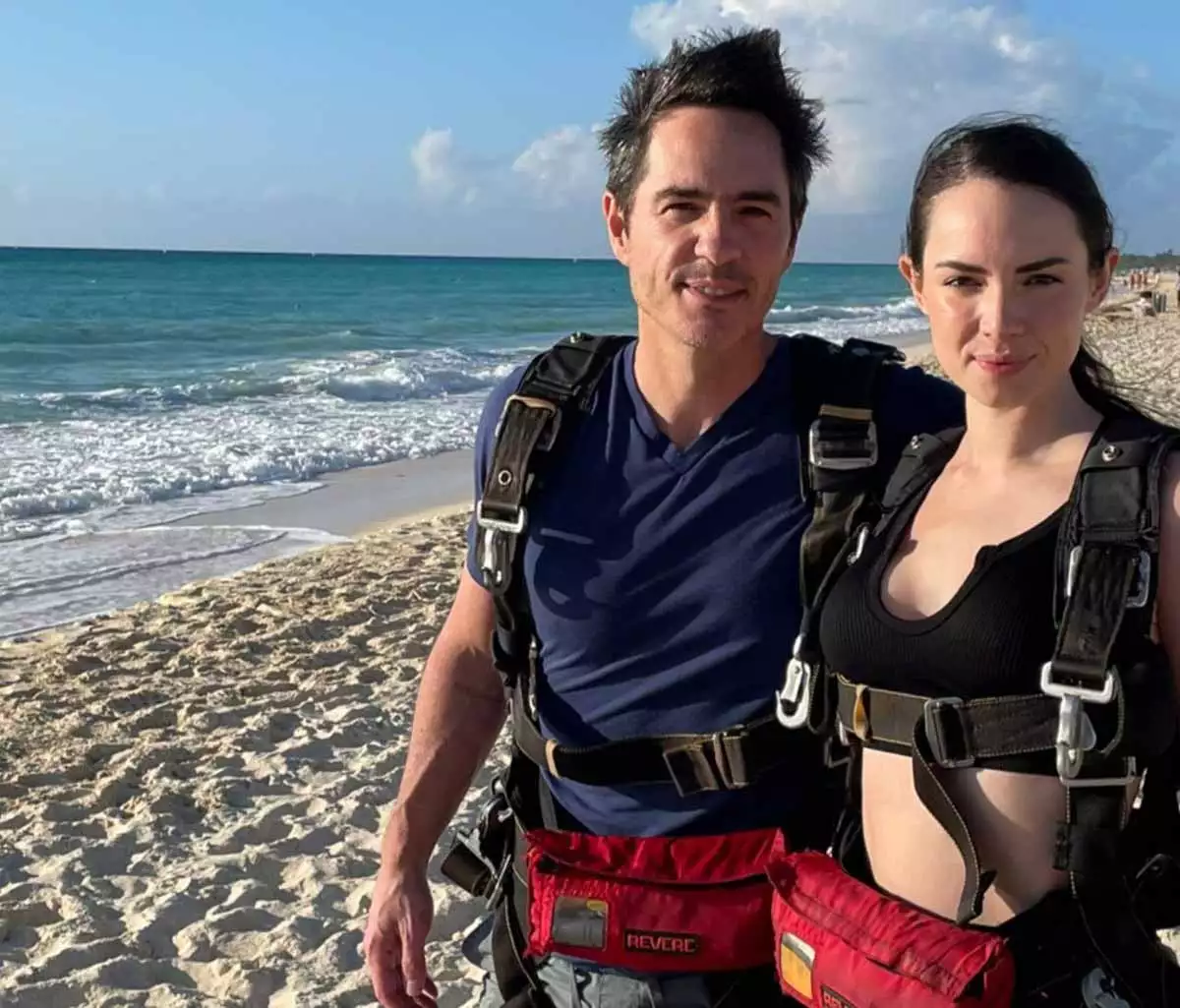 Mauricio-Ochmann-y-Paulina-Burrola.jpg