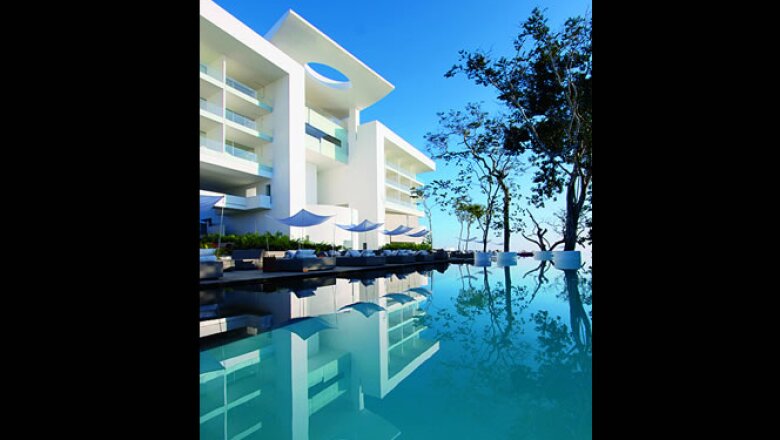 La arquitectura y el diseño del Hotel Encanto están pensadas para favorecer la presencia continua de luz.