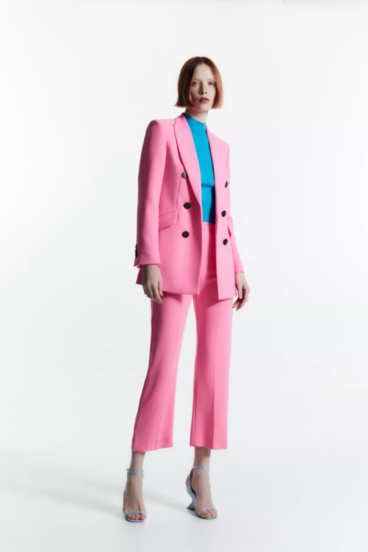 Traje rosa sfera