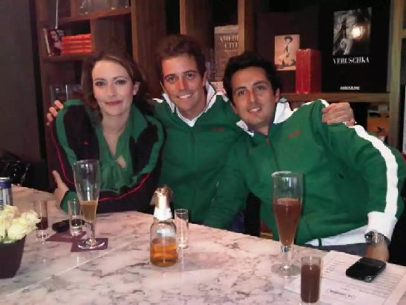 Alondra y Mane de la Parra y Carlos Zedillo disfrutaron del partido contra Francia.