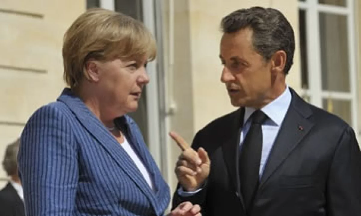 Angela Merkel y Nicolas Sarkozy buscan poner fin a la crisis de deuda en el bloque. (Foto: Reuters)
