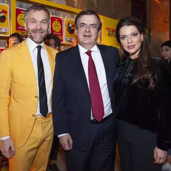 Richard Van Den Laker, Marcelo Ebrard, Rosalinda Bueso