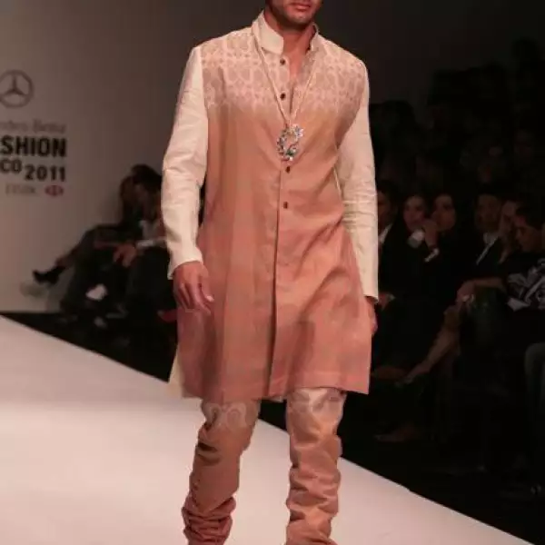 Pasarela Arturo Ramos