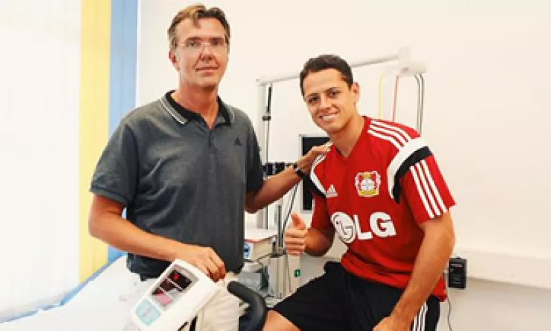 El Bayer Leverkusen confirmó la incorporación que Hernández, que se sometió a pruebas médicas. (Foto: Twitter/@bayer04fussball )