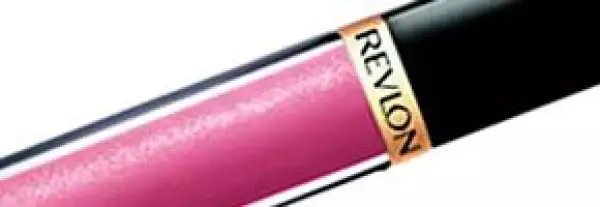 Los glosses de alto brillo dan volumen a los labios.