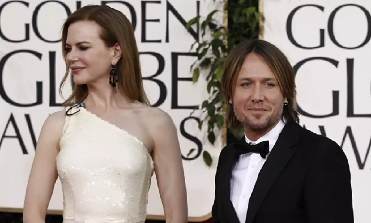 Nicole y Keith tienen 43 años.