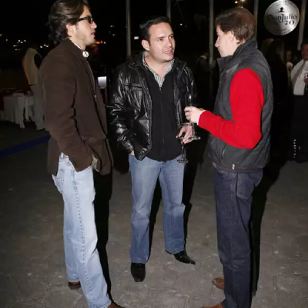 Diego Buenfil,Ricardo Cornejo,Xavier Hill