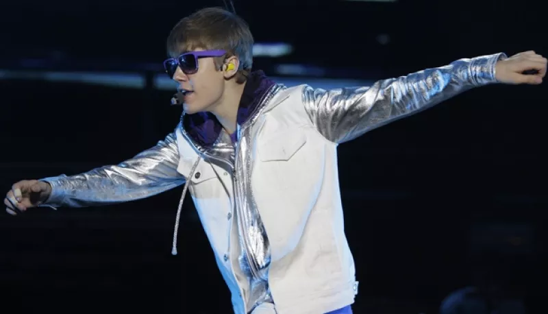 La estrella pop canadiense, quien se encuentra en México para ofrecer una serie de conciertos, compartió en Twitter una imagen de su cuarto de hotel.