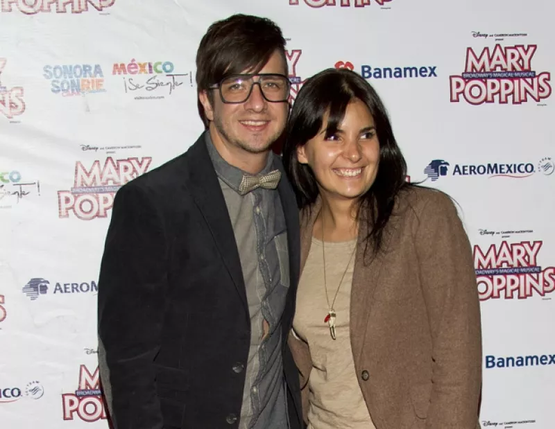 El cantante envió un comunicado informando la sorpresiva noticia. El enlace estaba programado para llevarse a cabo el próximo 15 de marzo.