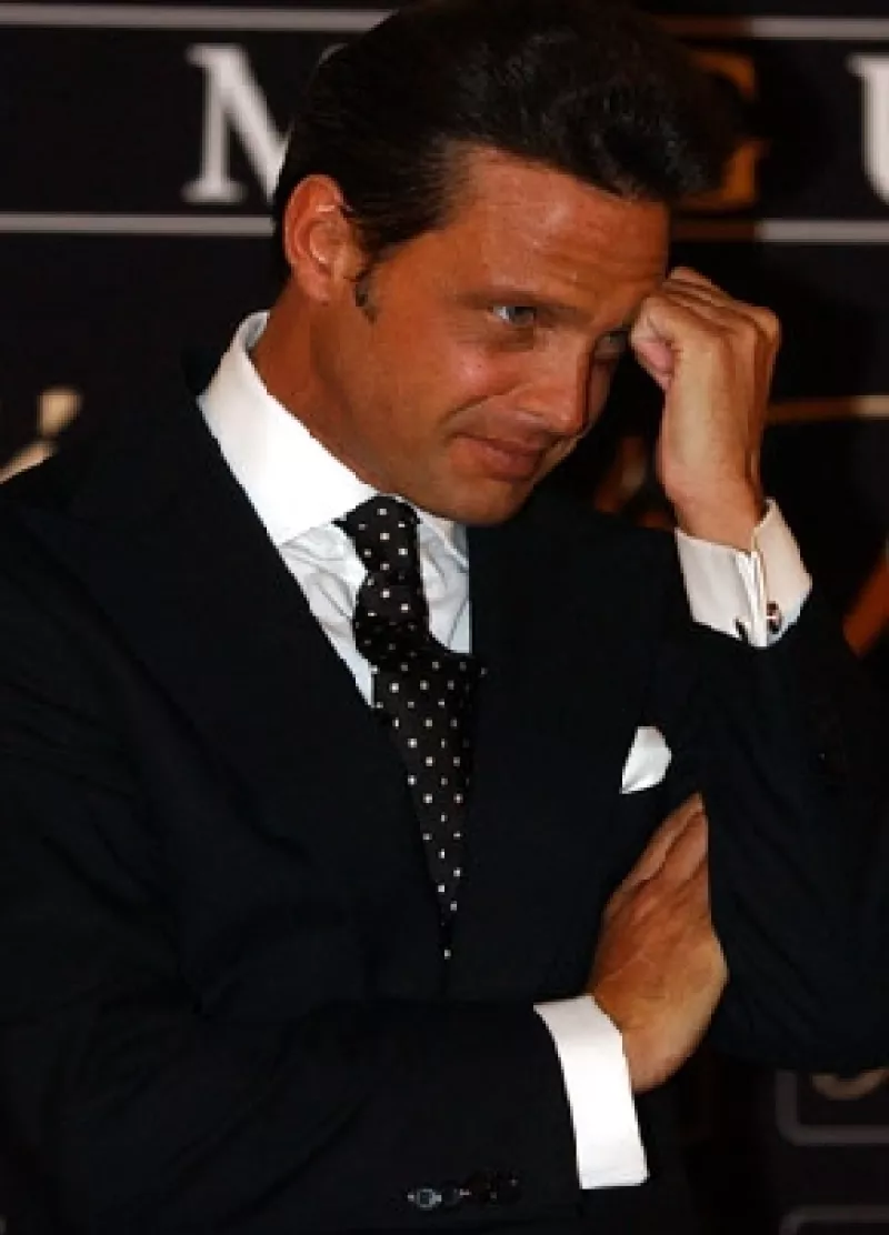 La vida del Sol está repleta de mitos, algunos, con el tiempo, se han convertido en realidad y otros permanecen como interrogantes. El misterio se da desde su nacimiento y ahora su salud.