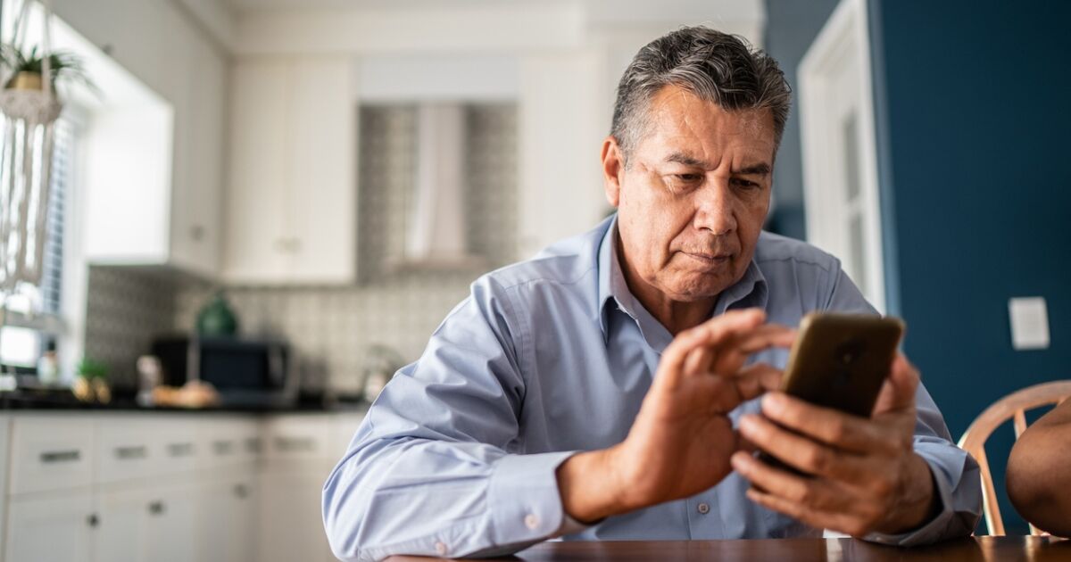CAOS DIGITAL: REGISTRO OBLIGATORIO DE CELULARES DESPLUMA A MILLONES