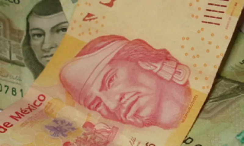 La Conasami, los representantes de los trabajadores, empleadores y Gobierno, acordaron el incremento al salario para 2012. (Foto: Thinkstock)