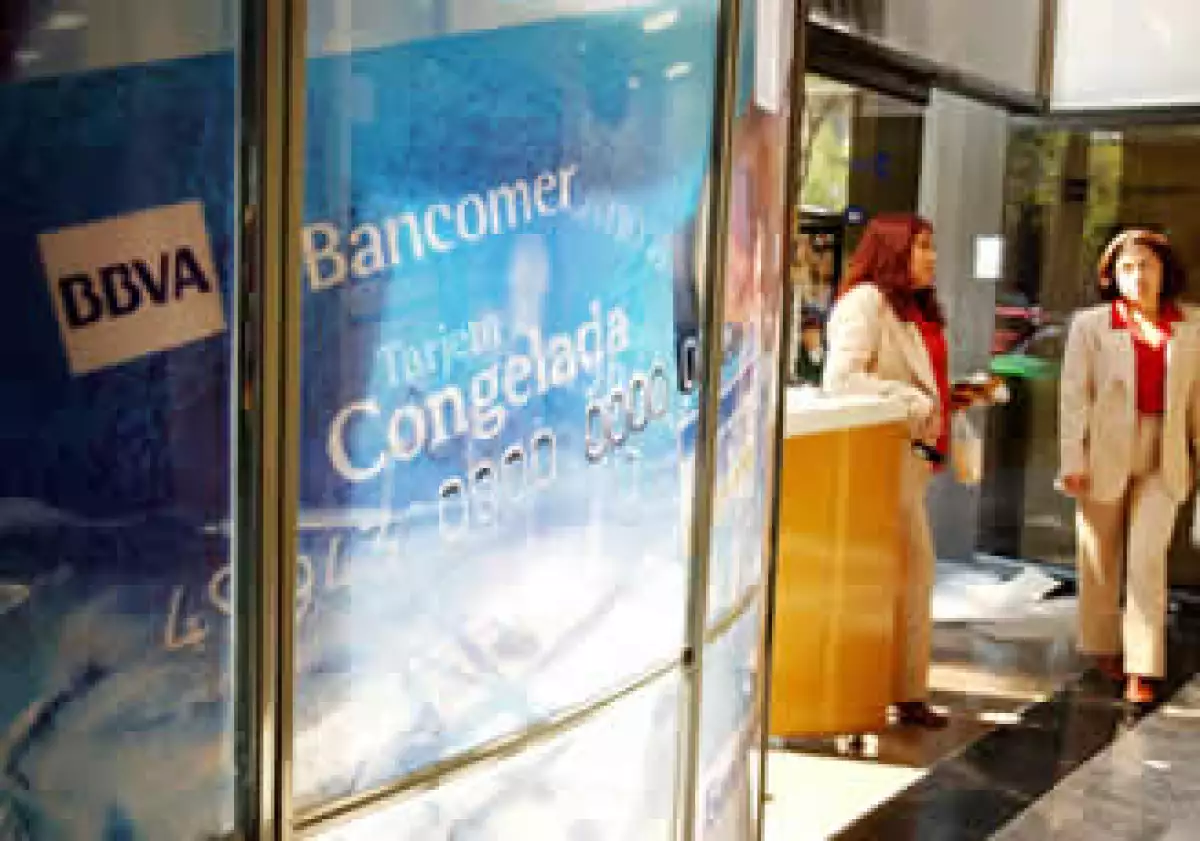 BBVA Bancomer financiará 700,000 viviendas en 2011. (Foto: AP)