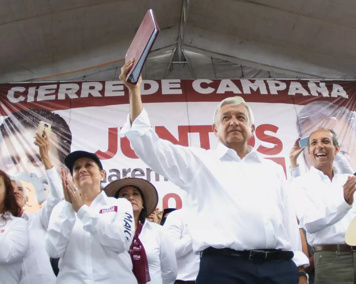 AMLO aventaja