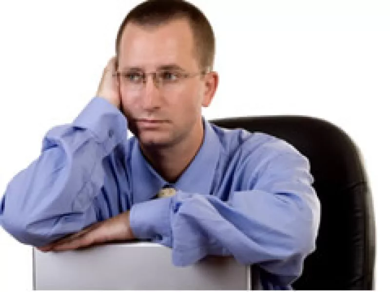 El trabajar muchas horas extras no significa que hagas más trabajo. (Foto: Archivo)