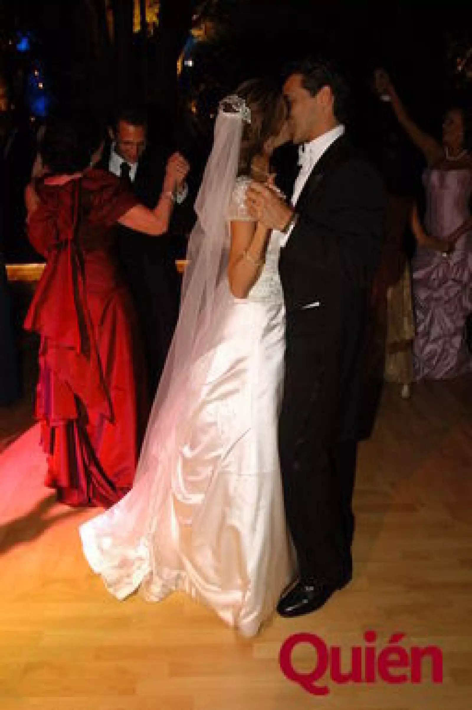 Olivia Peralta, Antonio Hidalgo