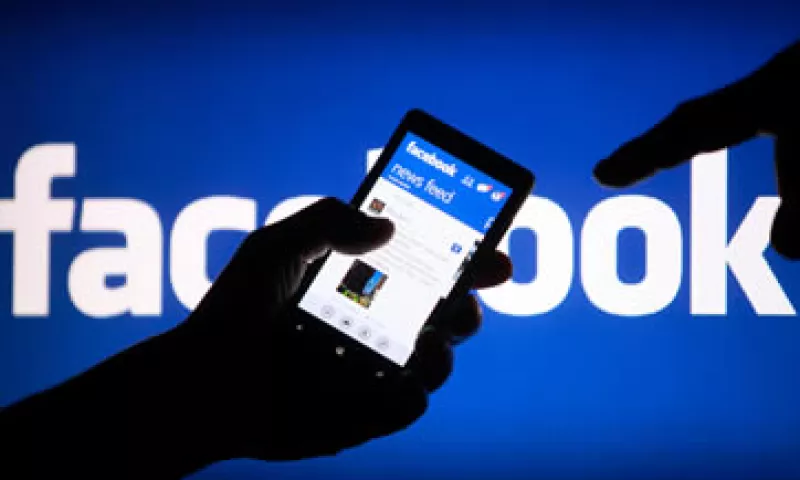 Las plataformas de redes sociales se han transformado en una mina de oro para los periodistas. (Foto: Reuters)