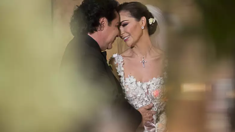 Ernesto Valentín Girón, Paulina Abascal