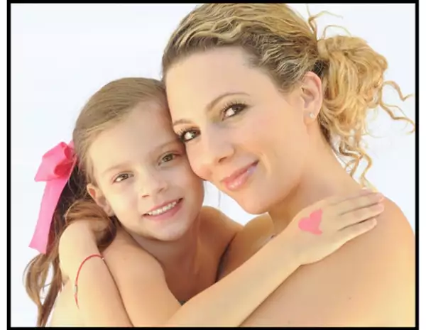 Zarina y Hannah Rivera.