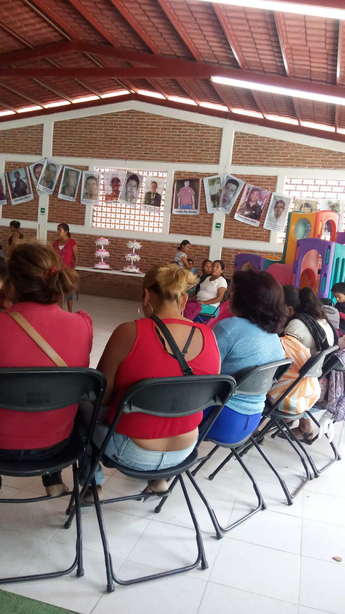 Las madres, esposas e hijas de los desaparecidos no pierden la esperanza de hallar a sus familiares. Les piden que no centren su búsqueda sólo en fosas.