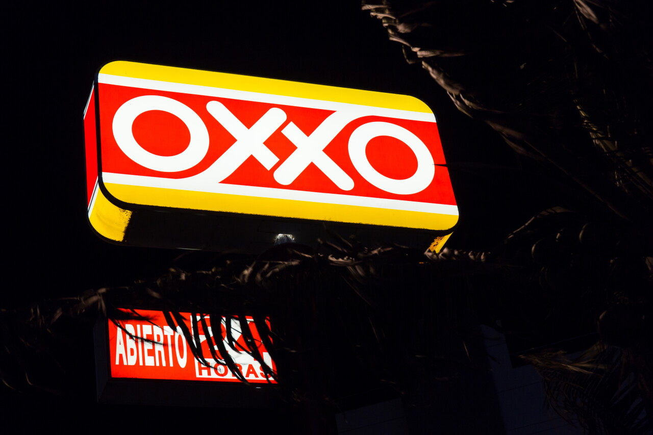 FEMSA conquista México con OXXO, pero su imperio de negocios se extiende de Estados Unidos hasta Europa