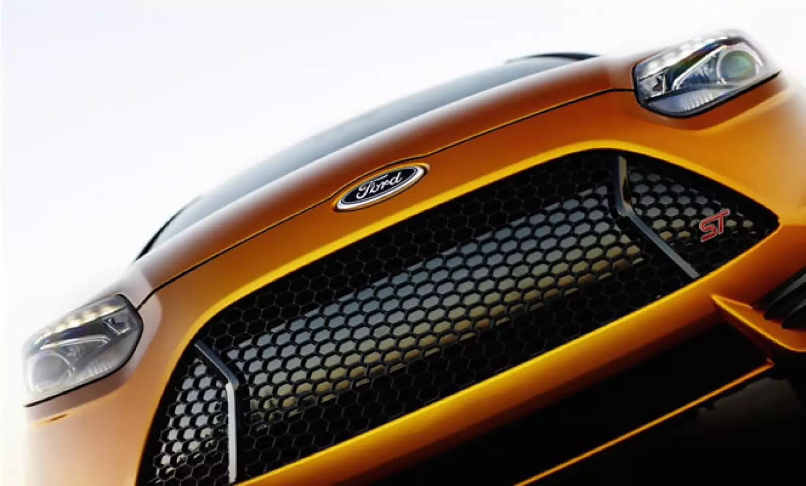 El Ford Focus 2012 está disponible en el país a un precio base de 226,100 pesos.