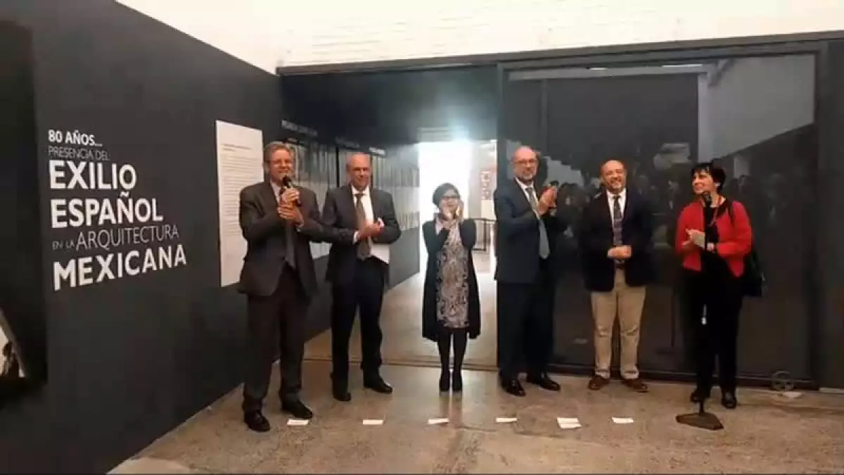 Exposición arquitectura UNAM.jpg