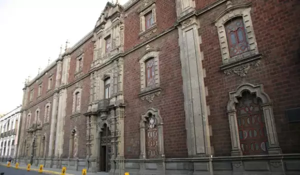 EN SAN ILDELFONSO. Estudió en lo que él llama "la prepa más bonita de México".