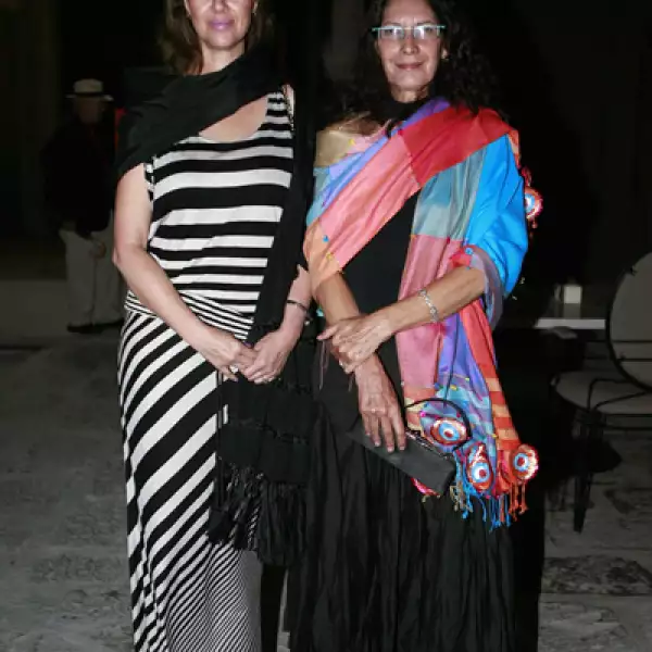 Marissa Peña,Yolanda Varela