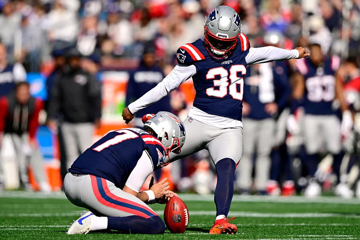 Cleveland Browns v New England Patriots
